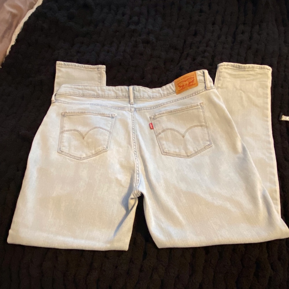 Levi’s 711 Skinny Jean - Picture 2 of 7
